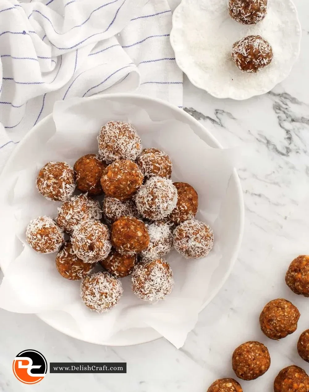 Almost-Raw Carrot Cake Bliss Balls - Healthy dessert loaded with carrot cake flavor