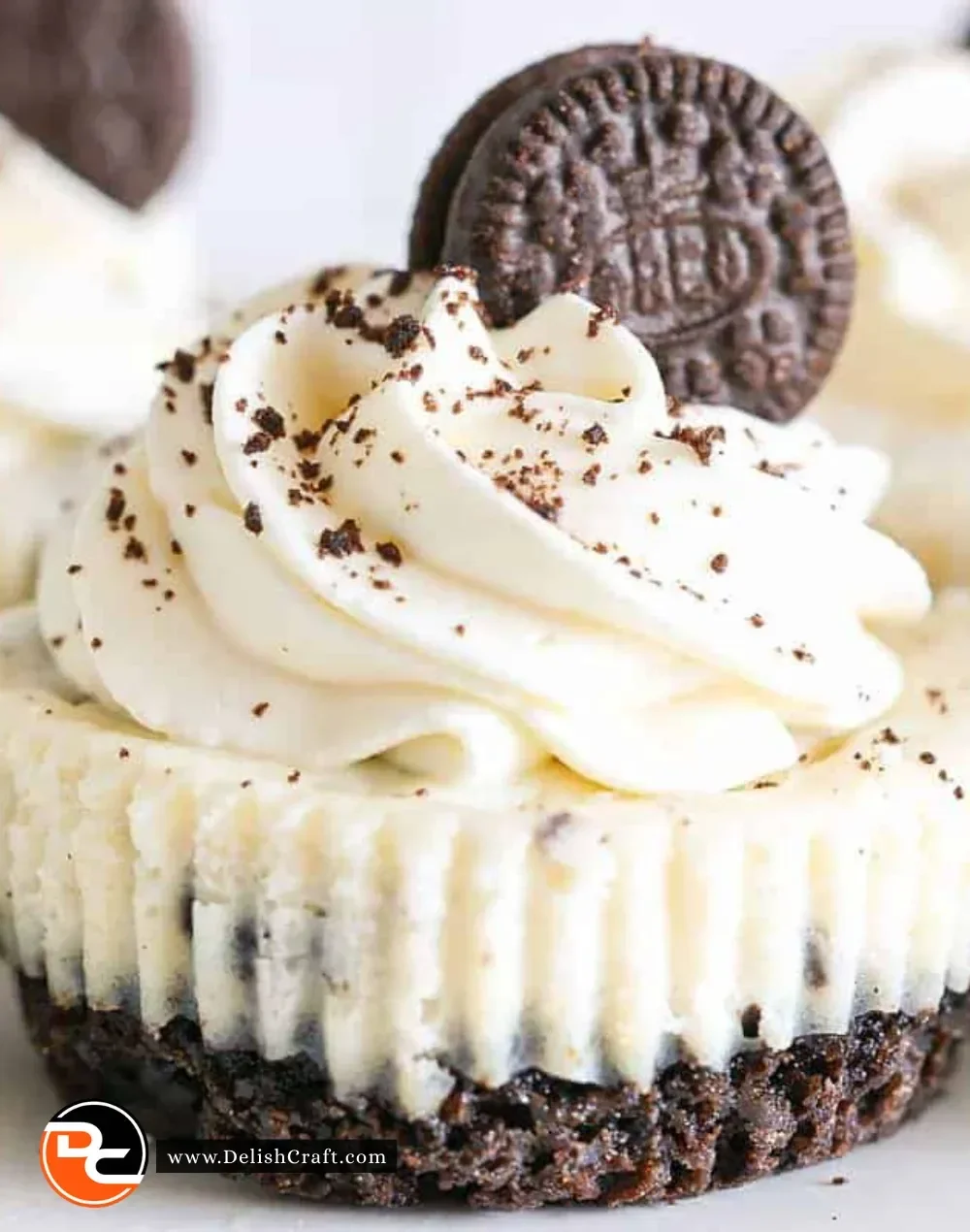 Easy mini Oreo cheesecake bites in a dessert platter
