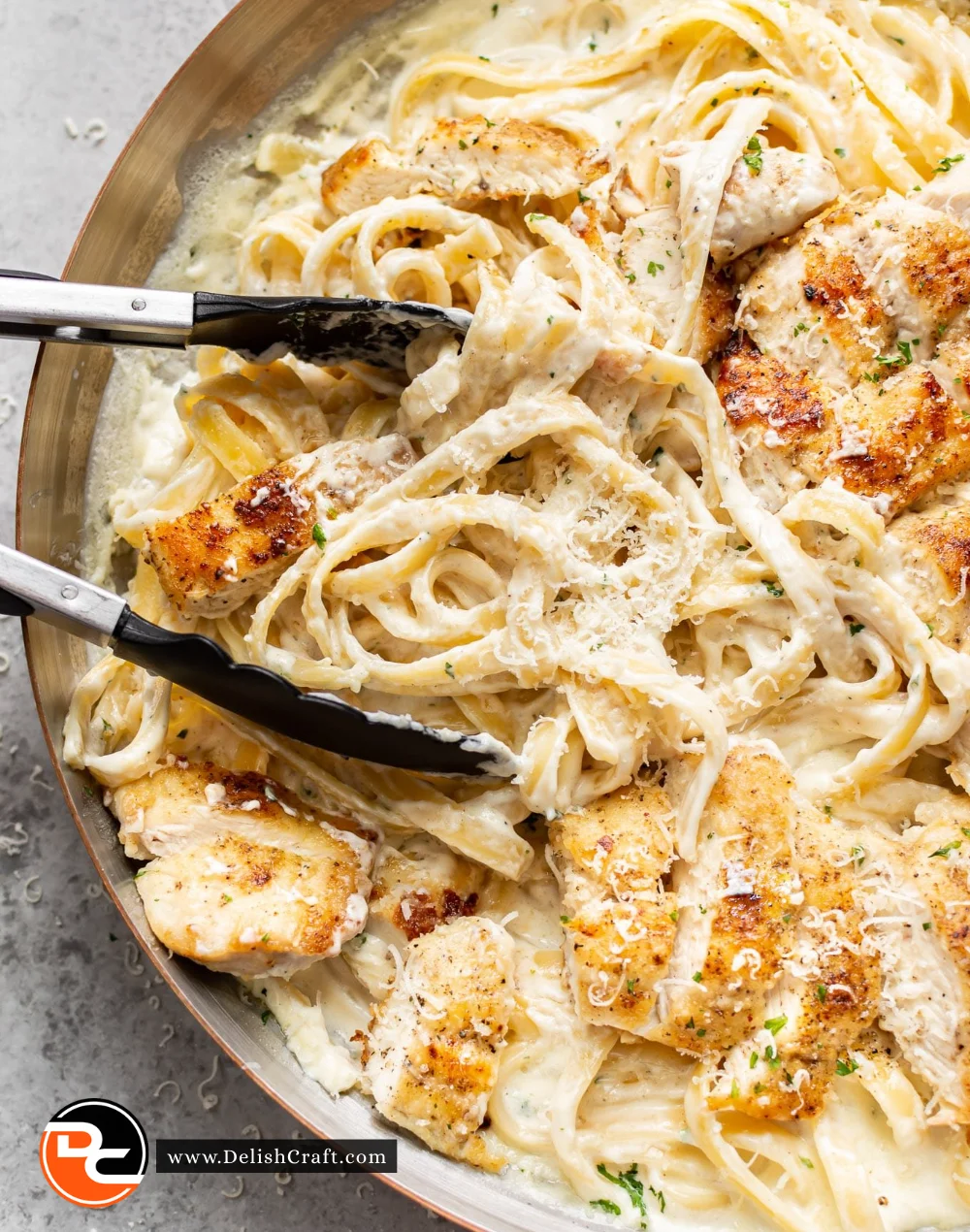 Delicious plate of easy chicken Alfredo with creamy sauce and grilled chicken